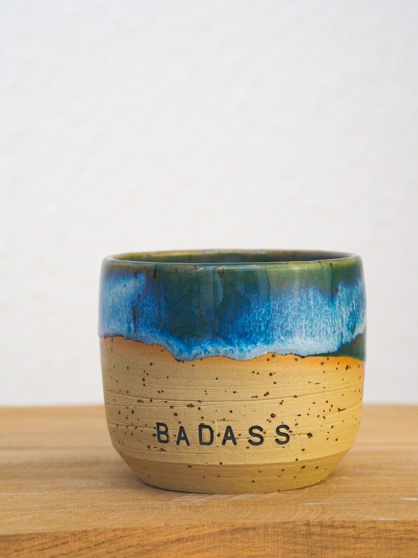 Badass  // Becher #023)